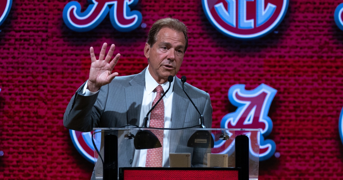 Nick Saban sends jet for Pete Rose to speak to Alabama football on gambling, per agency