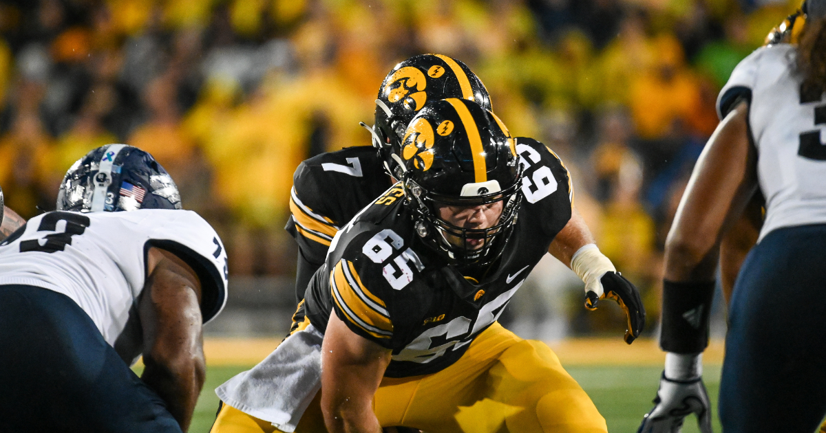 Three Iowa football players make "Freaks" List