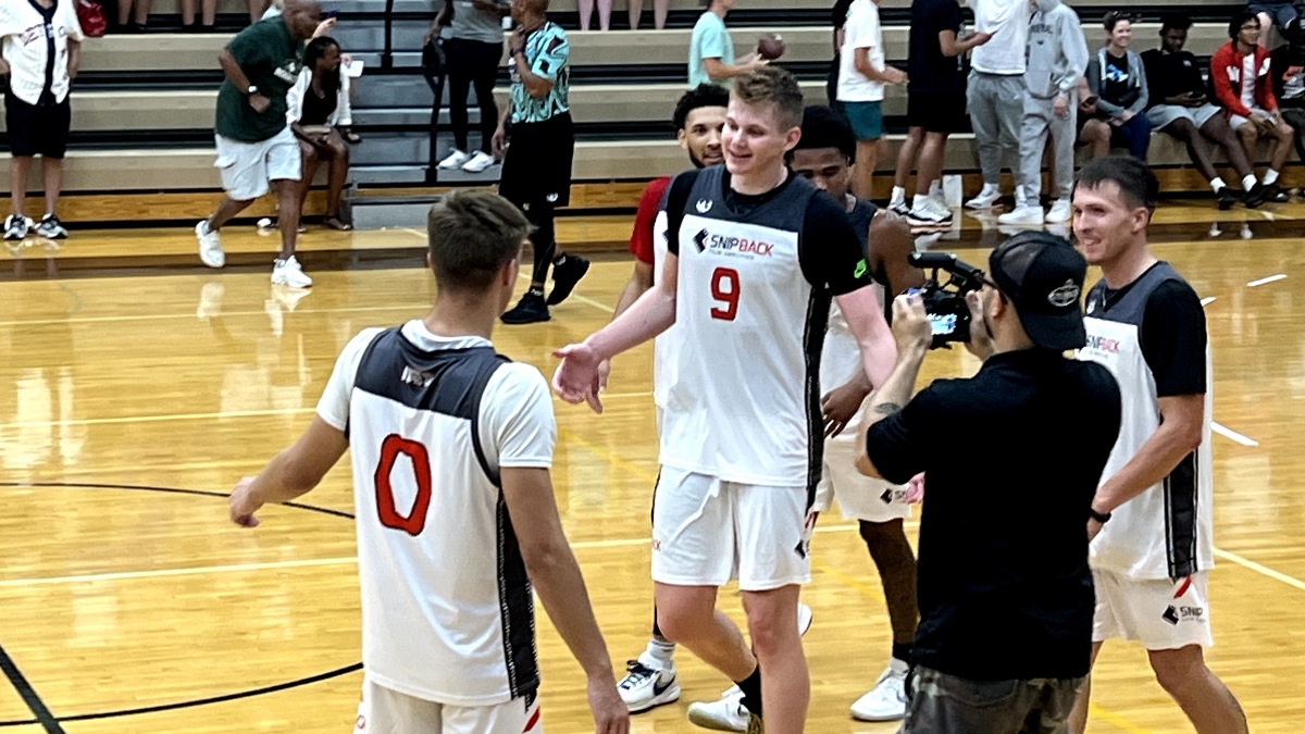 Michigan State’s Jaxon Kohler scores 43 in winning Moneyball championship; Holloman tweaks shin