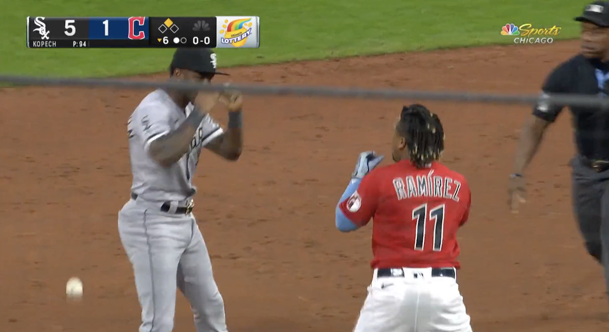 Fight between Tim Anderson and Jose Ramirez after Brawl broke