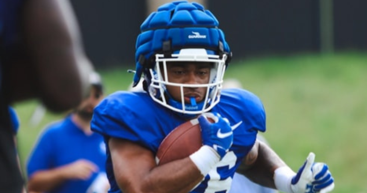 Mark Stoops shares personal experience with knee injury as Ramon Jefferson recovers