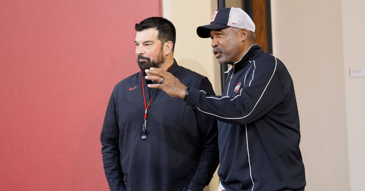 Newsstand: OSU AD Gene Smith involved in altercation on sideline