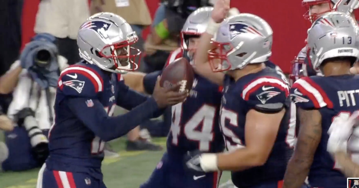 Lamar Jackson has excited reaction to Patriots QB Malik Cunningham's TD –  NBC Sports Boston