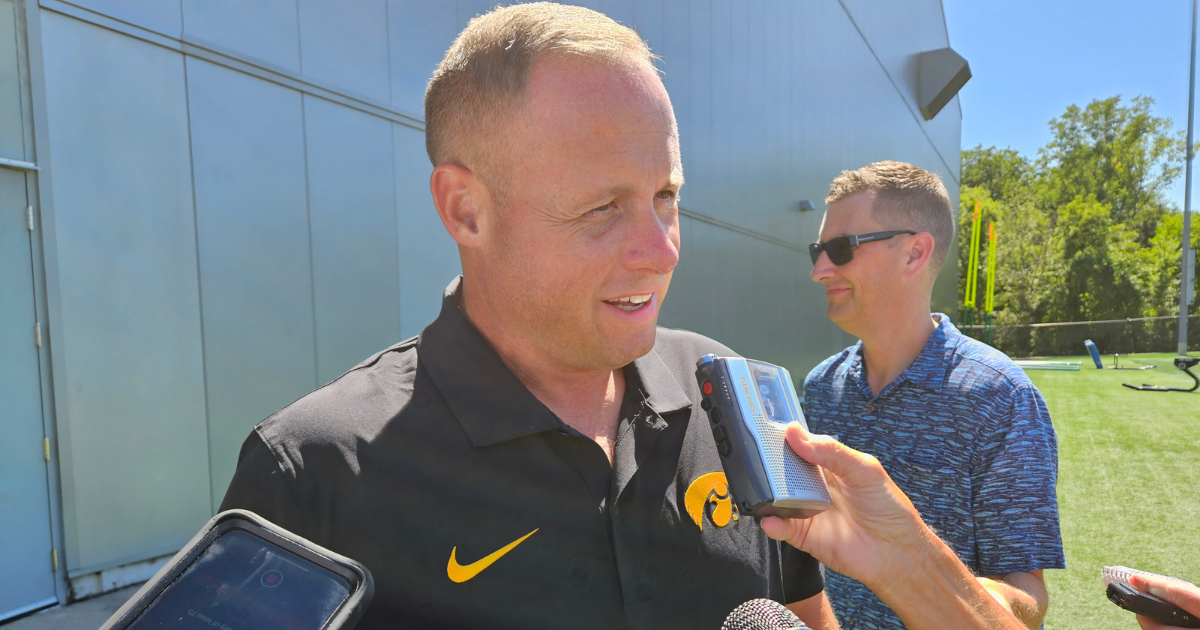 Seth Wallace likes Iowa’s depth at linebacker