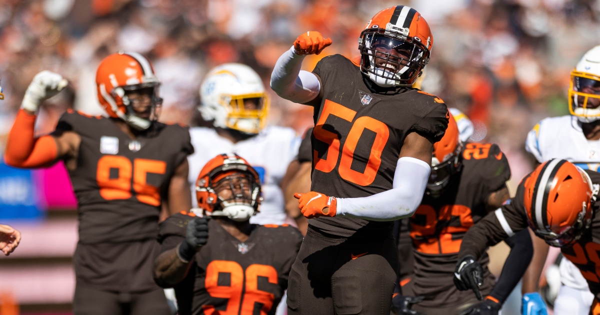 Browns LB Jacob Phillips tears pectoral muscle, will miss entire season