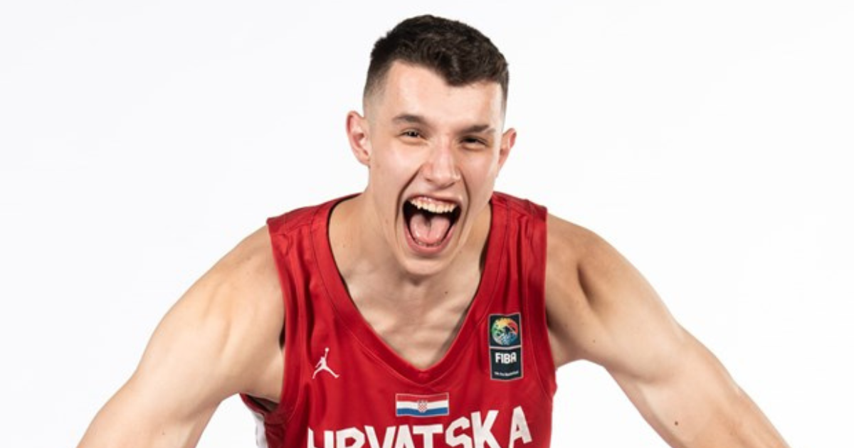 John Calipari announces addition of 7-foot-2 Croatian center Zvonimir Ivisic