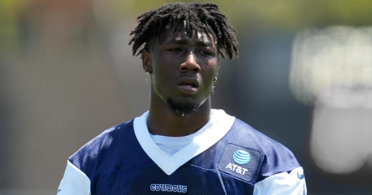 DeMarvion Overshown leaves Cowboys preseason game with apparent knee injury  - On3