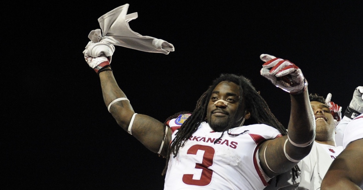 Alex Collins: Former NFL player dies in motorcycle accident at age