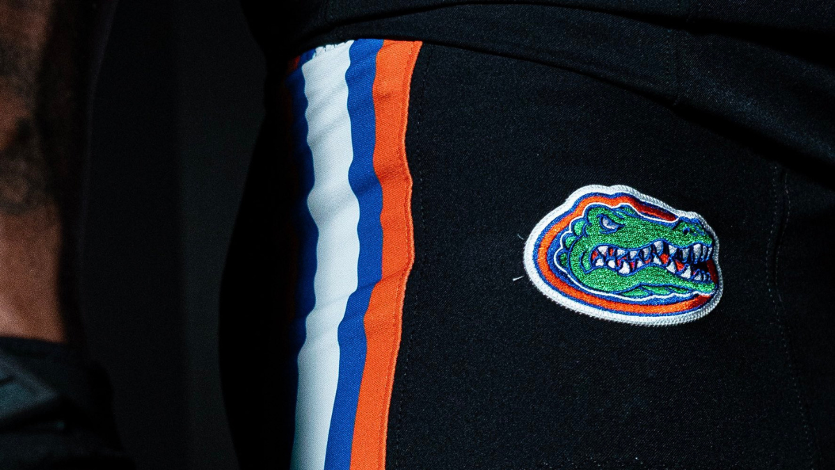 Florida Gators reveal black jerseys for Arkansas game