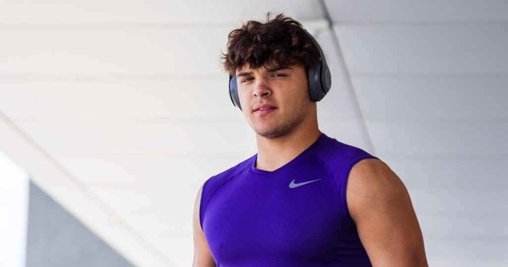 Linebacker Austin Romaine heads to Kansas State practice