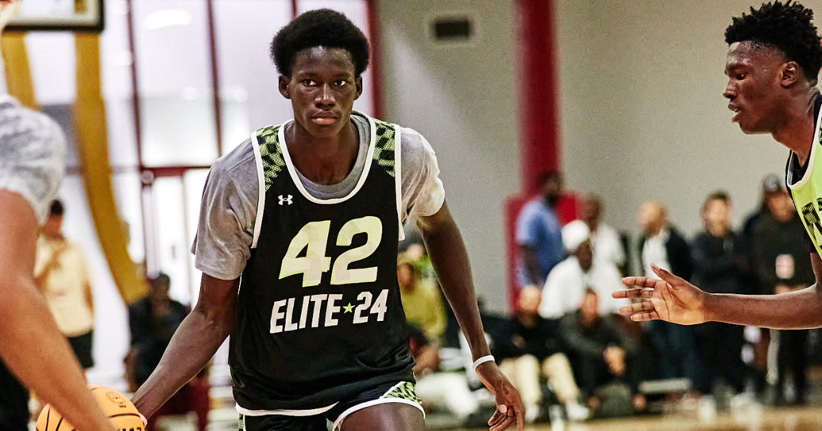 2025 4star C Moustapha Thiam commits to UCF On3