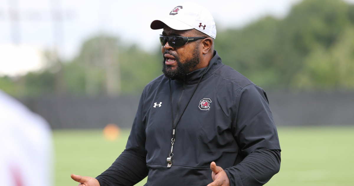 Travian Robertson impact group early during time at South Carolina