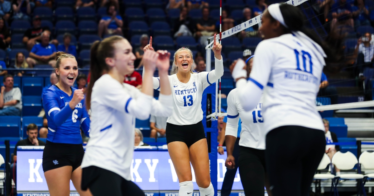 Kentucky Volleyball Shines in Rupp Debut, Knocks off No. 24 WKU in Four