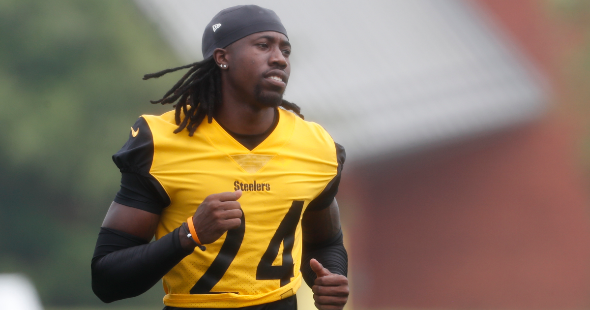 LOOK: Steelers' Joey Porter Jr. presents Joey Porter Sr. with game ball  after his first career interception 