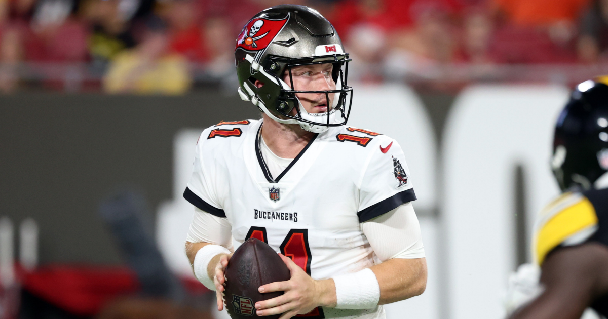 Buccaneers quarterback John Wolford carted off field