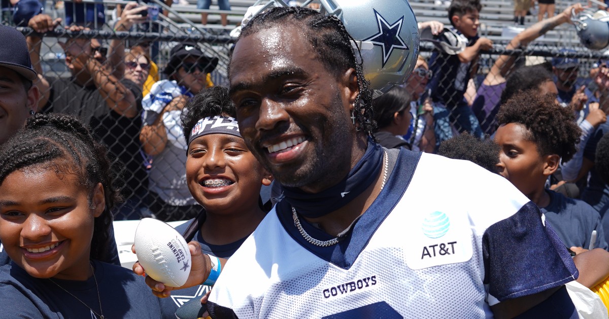 Brandin Cooks takes teammates on pregame plane ride