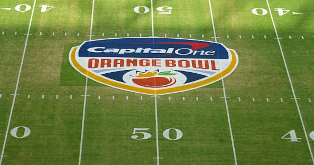 ESPN predicts final score of all 43 Bowl, College Football Playoff games -  On3