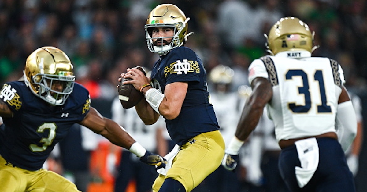 Sam Hartman Passes Eye Test In Notre Dame Debut Creates Excitement For