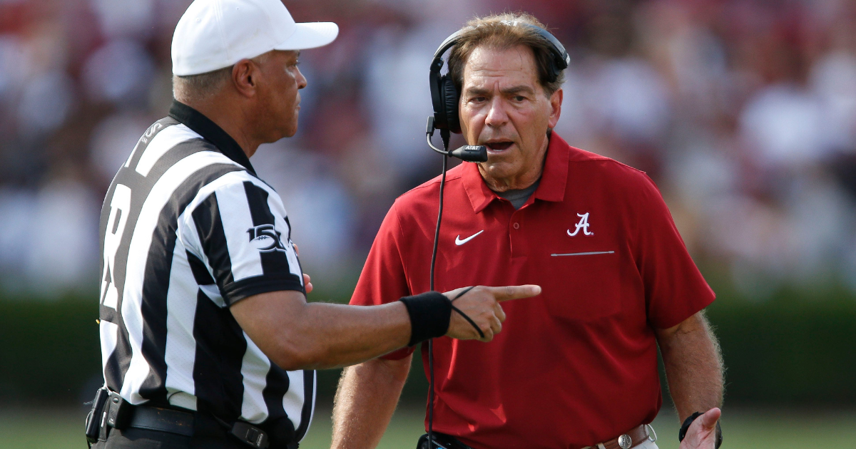 Official cause Alabama to run QB sneak on first down, leads to field goal On3