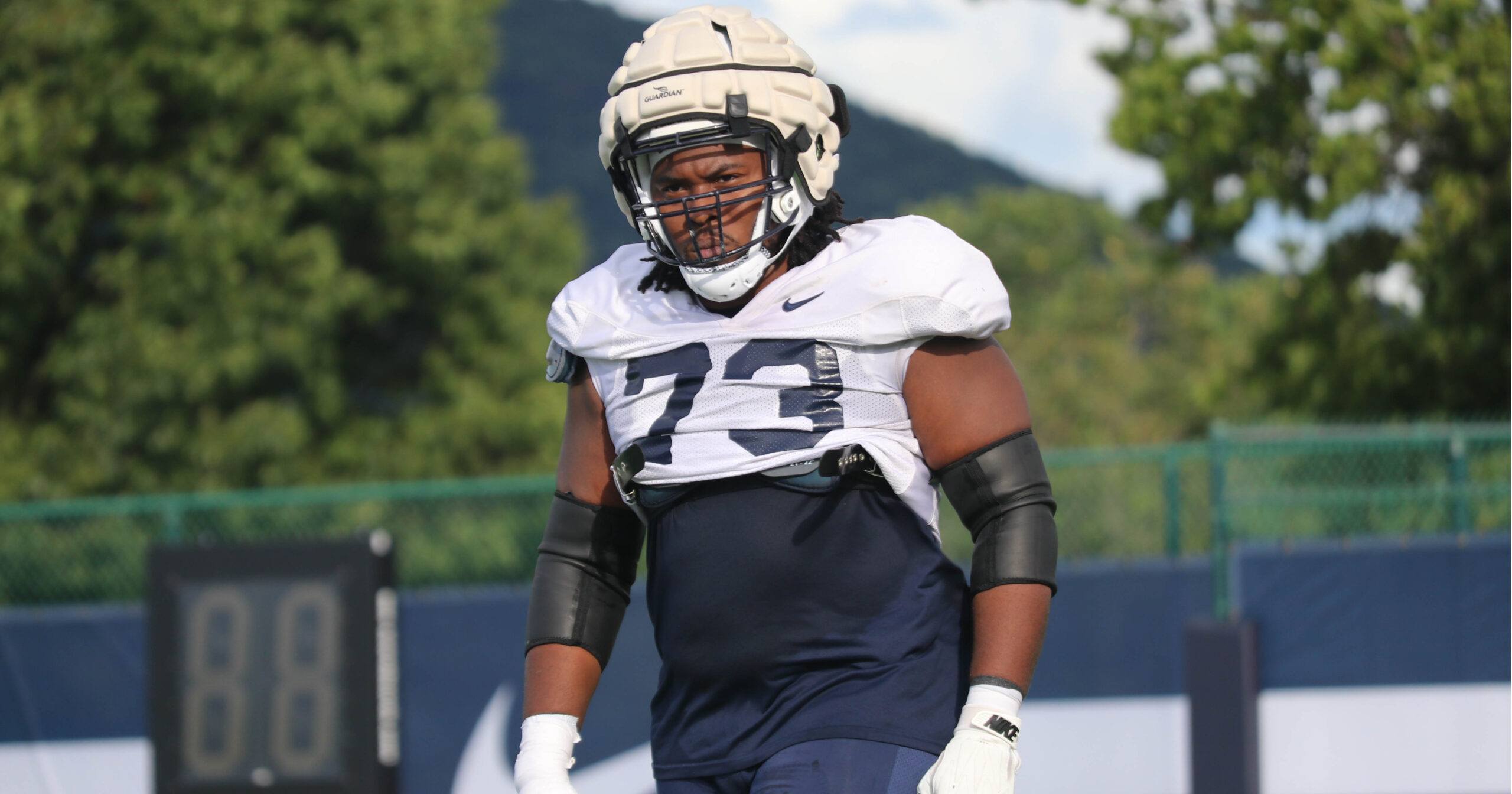 Penn State offensive lineman Caedan Wallace