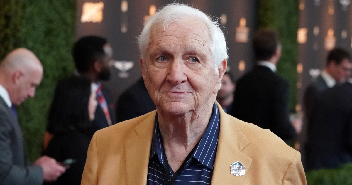 Cowboys helmet stickers, explained: Why Dallas is honoring legendary scout  Gil Brandt in 2023