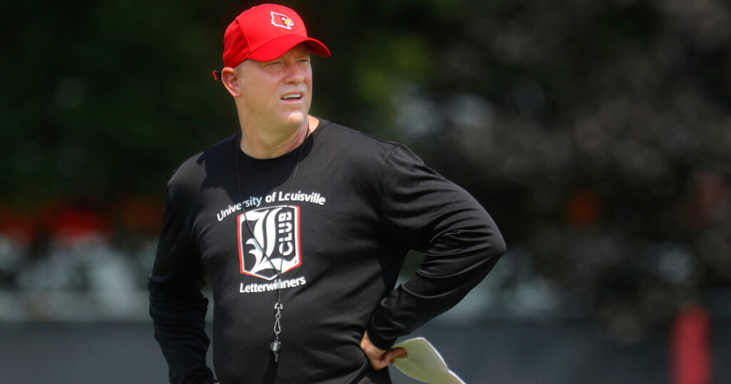 Louisville head coach Jeff Brohm