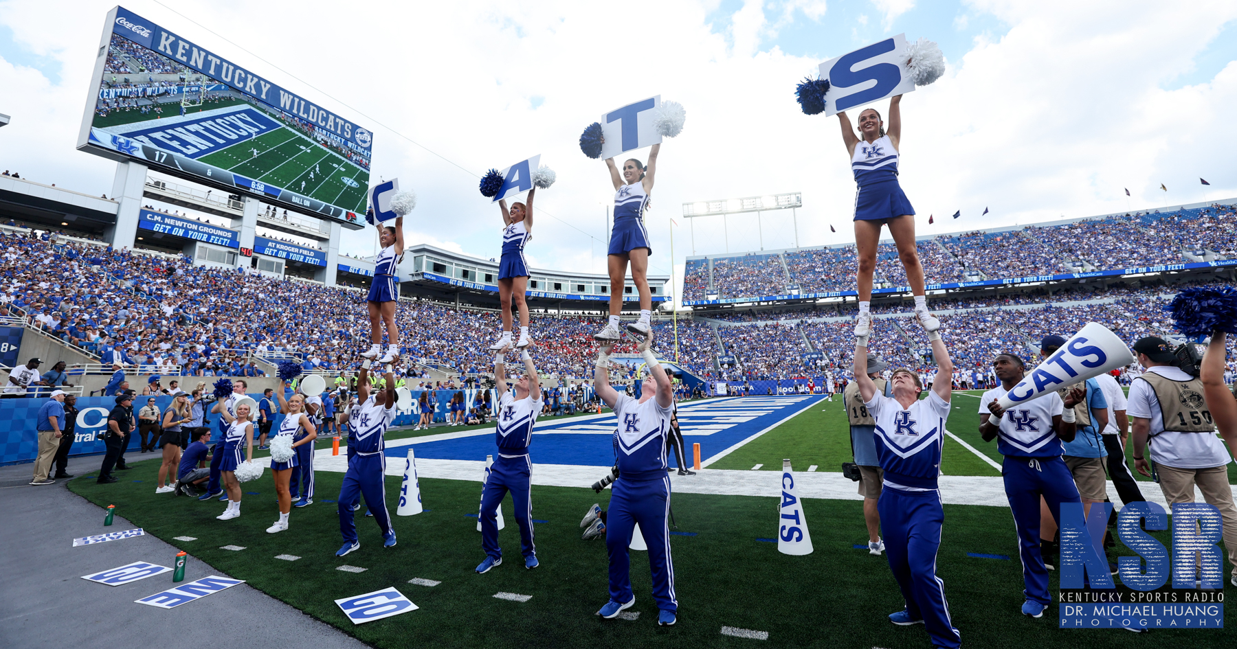 WATCH: Wesley Woodyard Speaks to the Wildcats ahead of