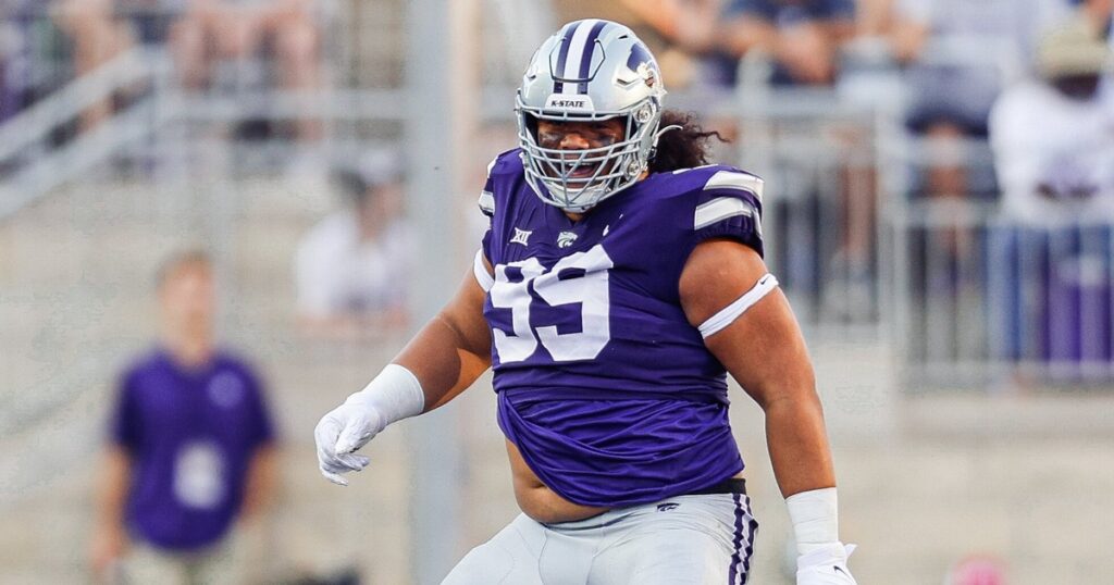 Uso Seumalo hits the field for Kansas State