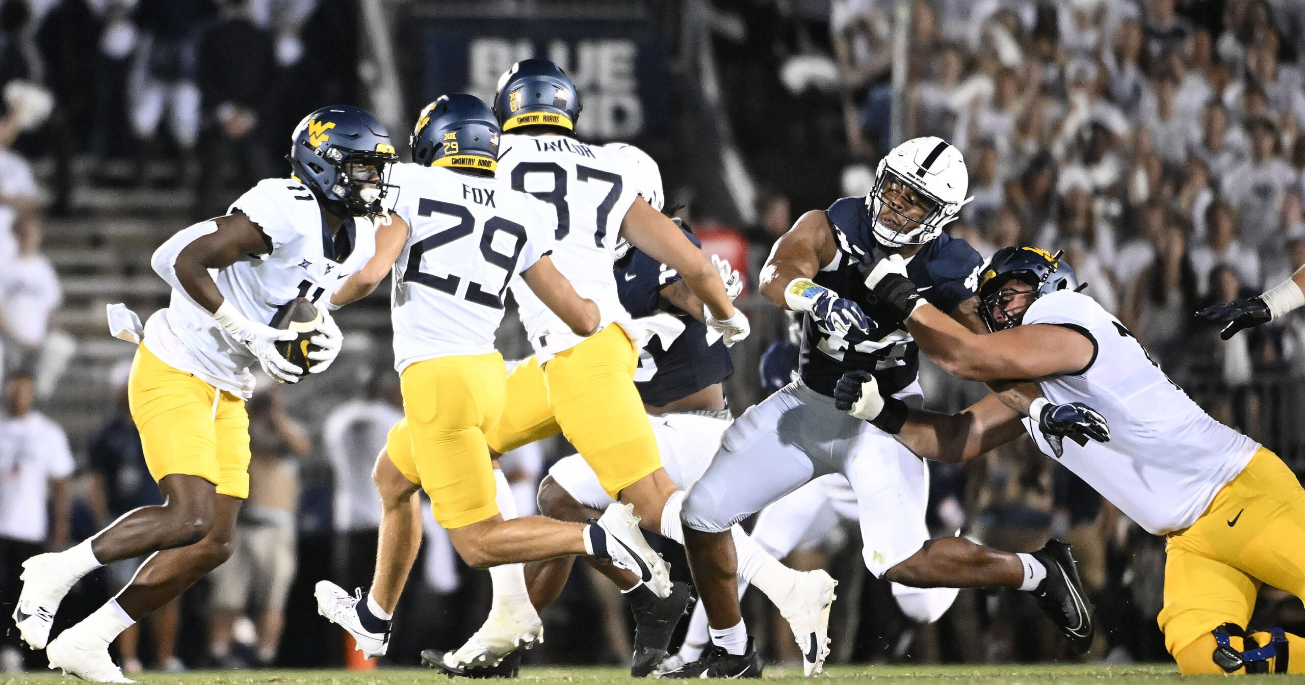 Penn State defensive end Chop Robinson