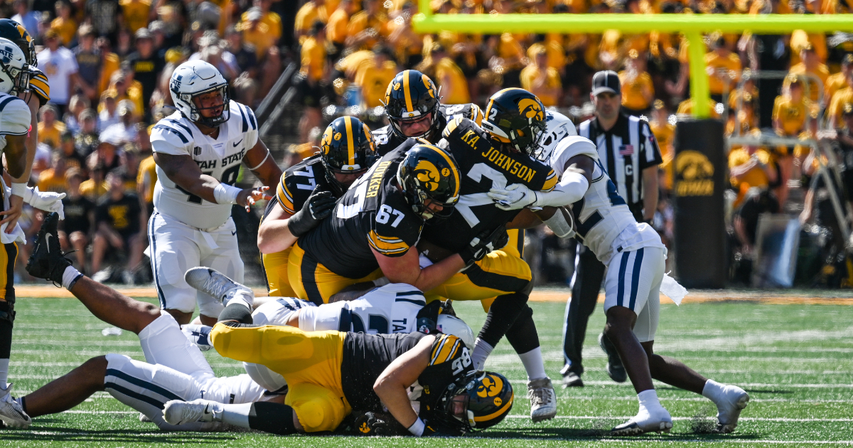 Iowa Football: PFF ranks Iowa among best secondaries in NCAAF