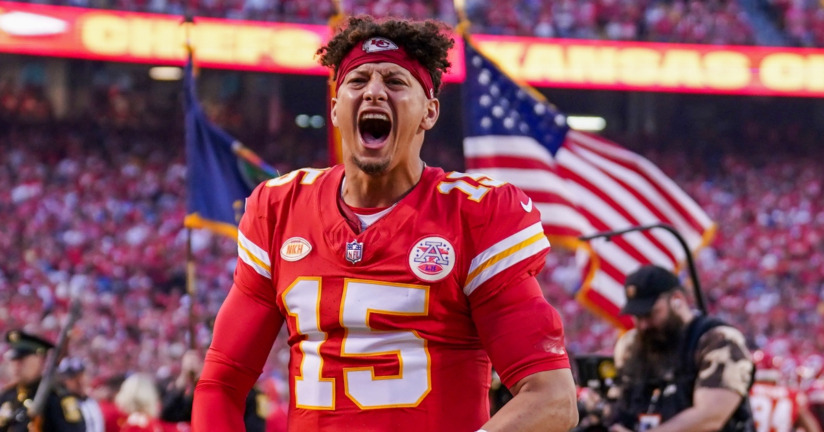 Chiefs' Patrick Mahomes emerges from the deep end of the gene pool