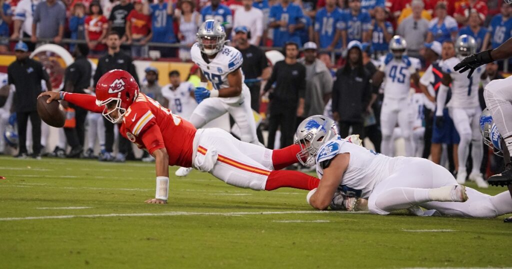 Chiefs' Patrick Mahomes reaches brutal Week 1 milestone in Lions loss