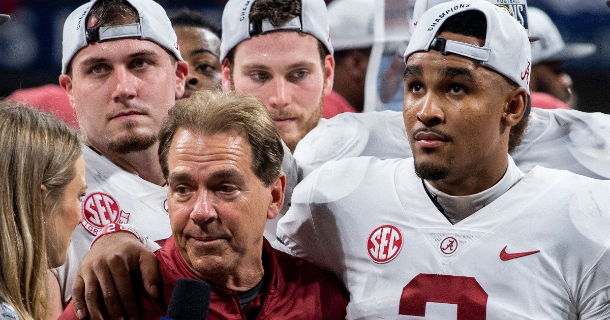 Mac Jones reflects on what he learned from Jalen Hurts at Alabama