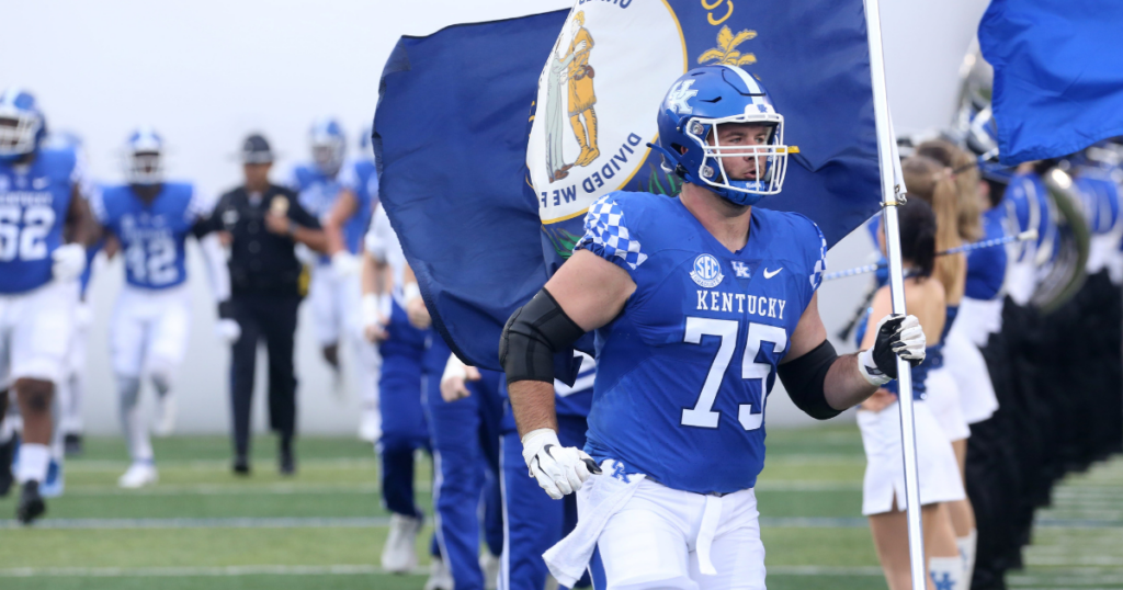 Kentucky football IOL Eli Cox comes out onto the field before the game