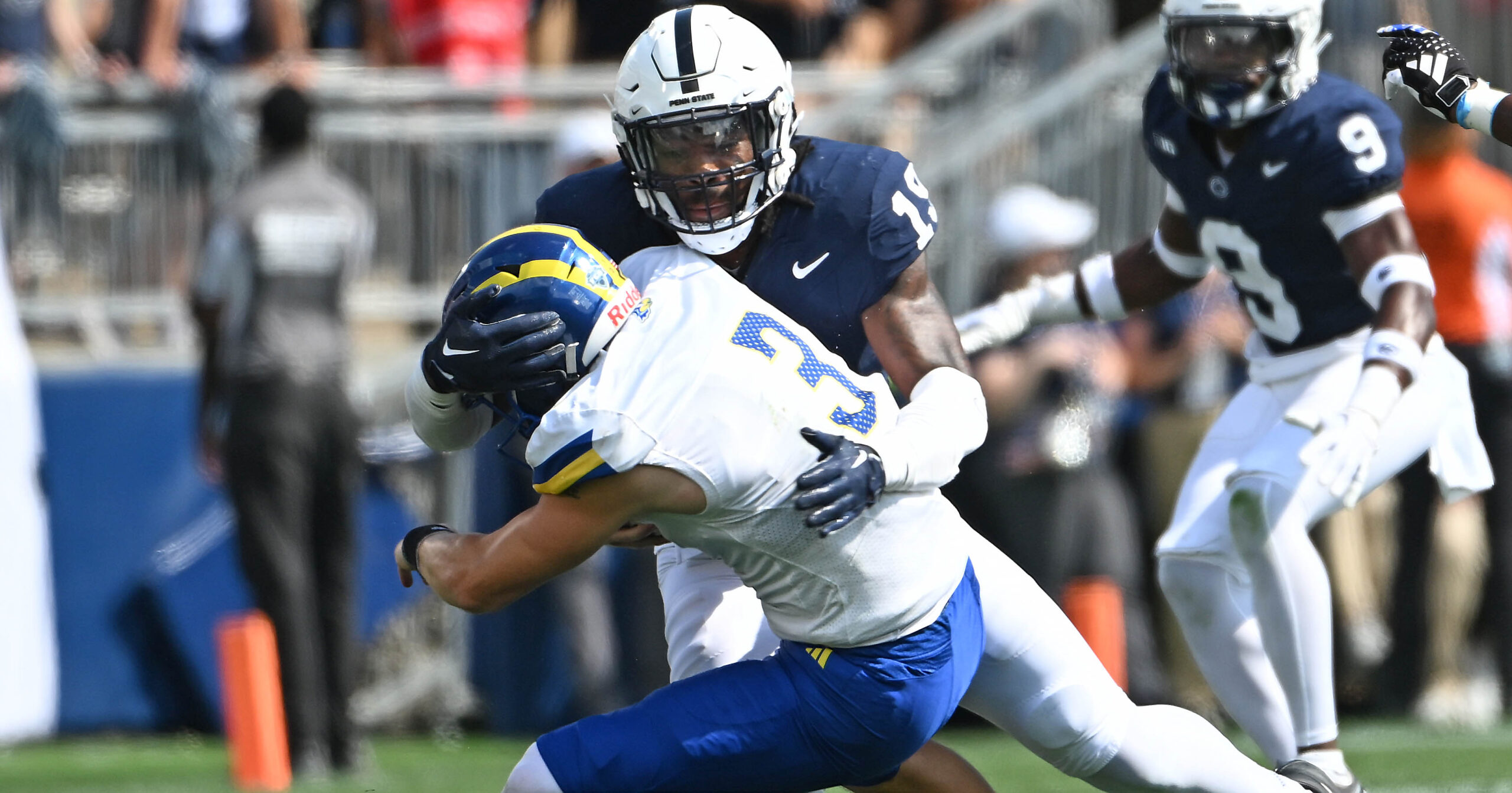 Penn State defensive end Jameial Lyons