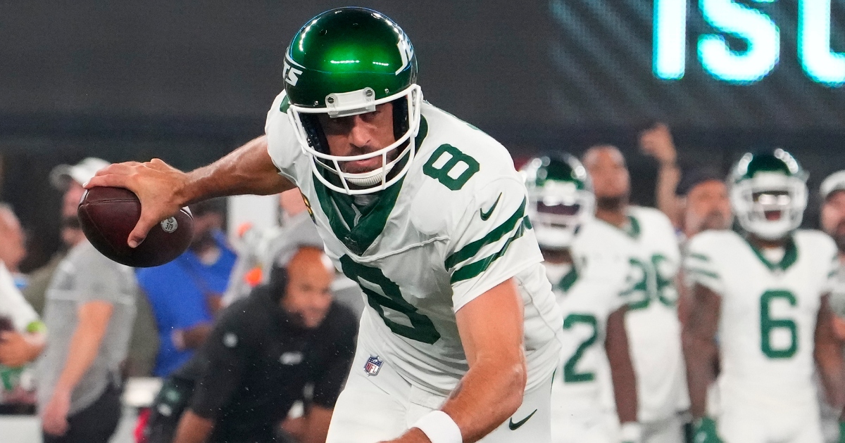 Aaron Rodgers Reappears At MetLife Stadium For Jets-Chiefs Game After Torn  Achilles & Hopes To Play Again This Season – Deadline