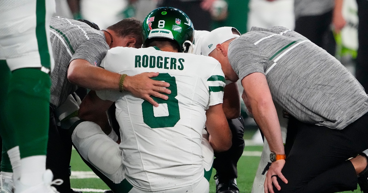 Here's the moment Packers fans found out their bar tab wouldn't be paid  after Jets' OT win : r/wisconsin