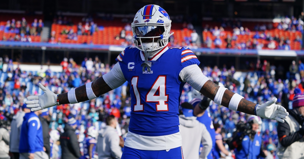 Bills' Stefon Diggs Says Reporter's Hot Mic Comments Were 'Very