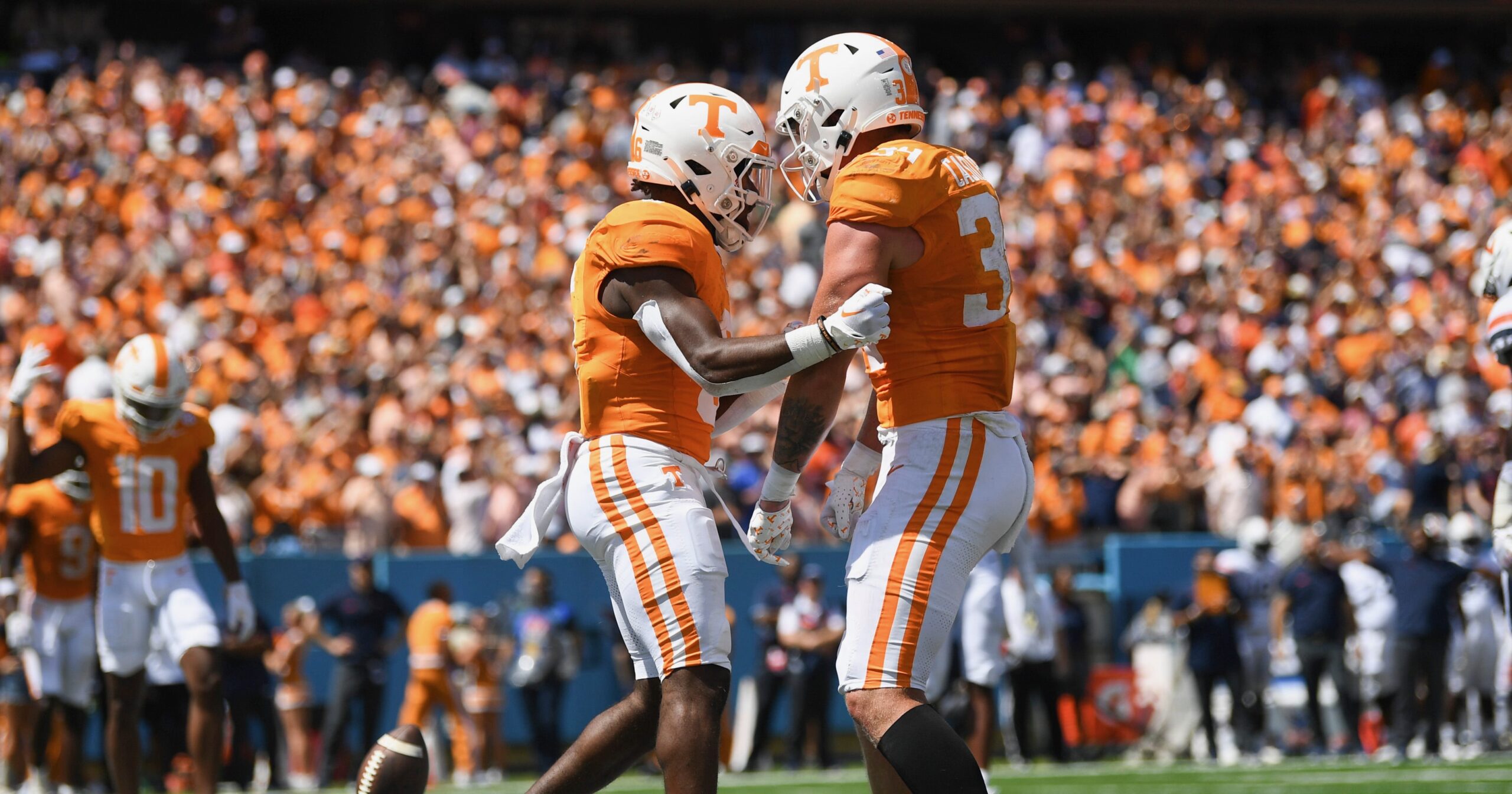 Tennessee football releases depth chart for South Carolina game