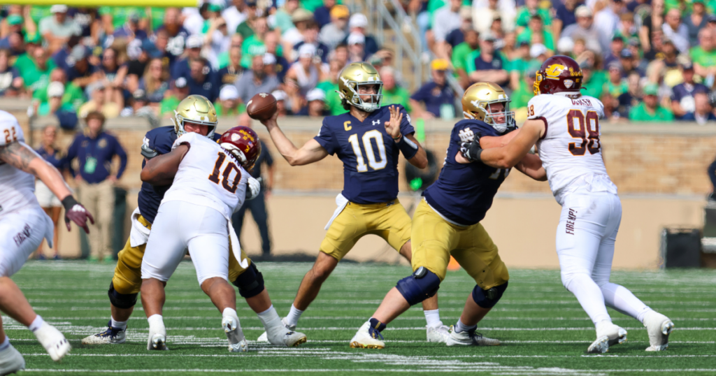 Notre Dame quarterback Sam Hartman