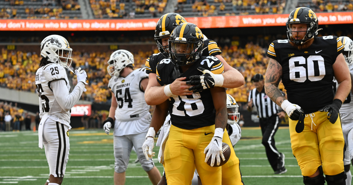 Kamari Moulton named to Doak Walker Watch List