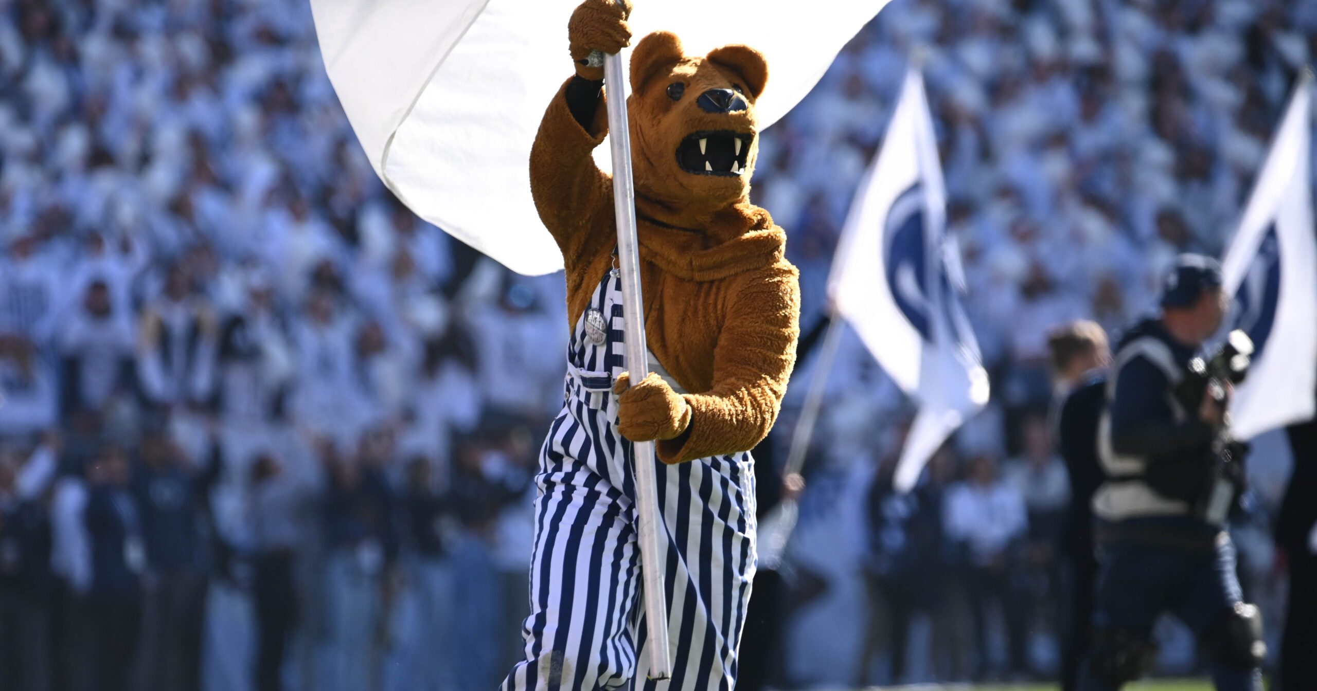 How To Watch: No. 7 Penn State's White Out vs. No. 24 Iowa on CBS &  Paramount+