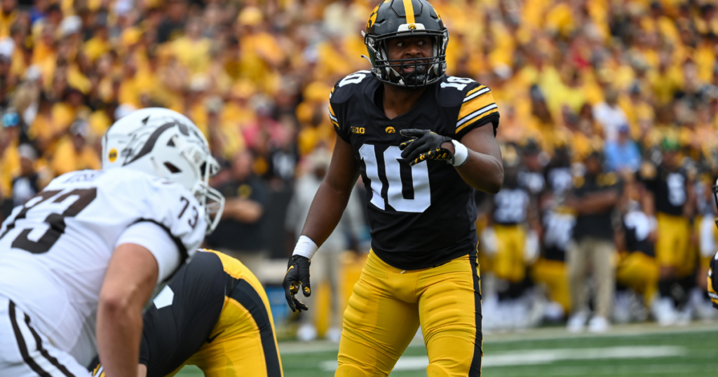 iowa-lb-nick-jackson-decides-to-return-to-hawkeyes-for-2024-season