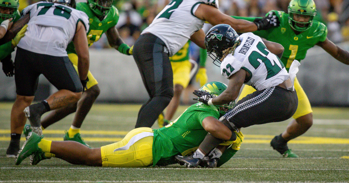 Breaking down Oregon's defensive snap counts, PFF grades following