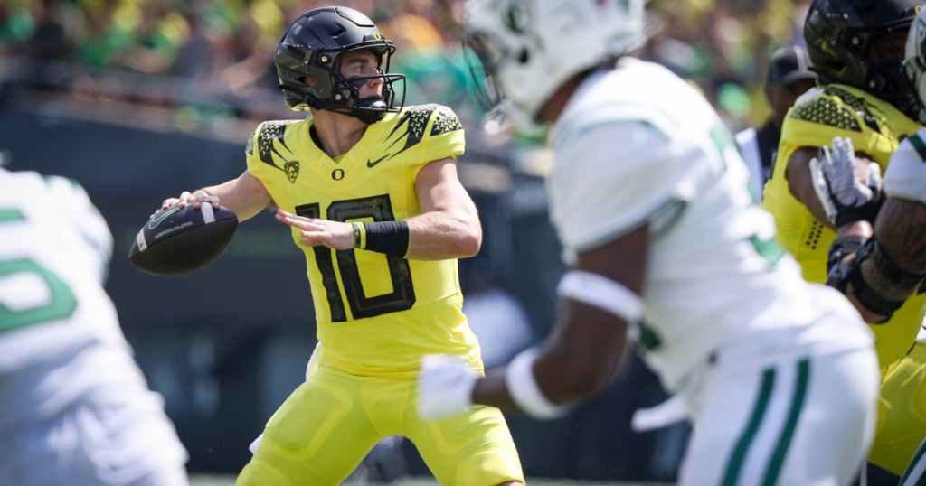 Bo Nix-Oregon Ducks-Oregon football-NIL-Heisman Trophy- Bodacious