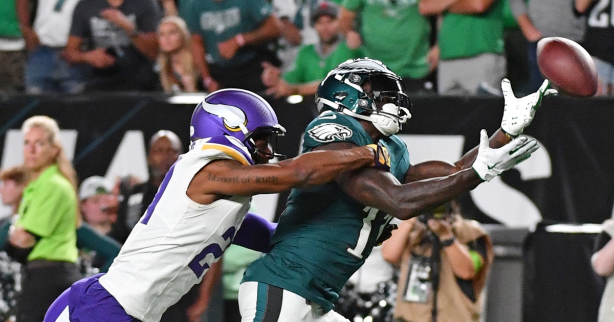 Eagles Jalen Hurts, AJ Brown argued on sideline, Sirianni stepped in