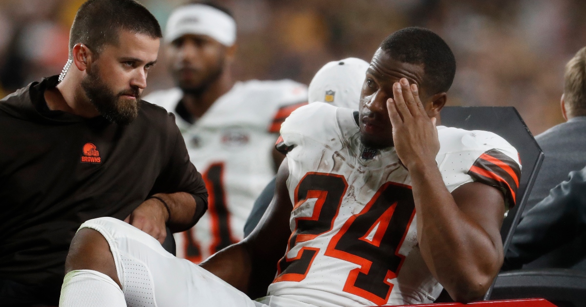 Browns RB Nick Chubb out for season; Kareem Hunt could return