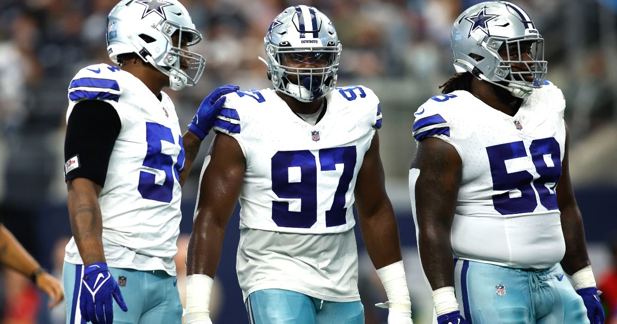 Dallas Cowboys defensive tackle Osa Odighizuwa (97) lines up for