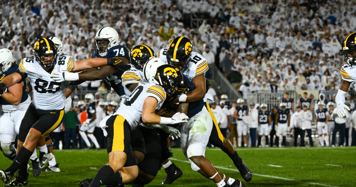 Iowa Football: Hawkeyes grading out as one of PFF's top defenses