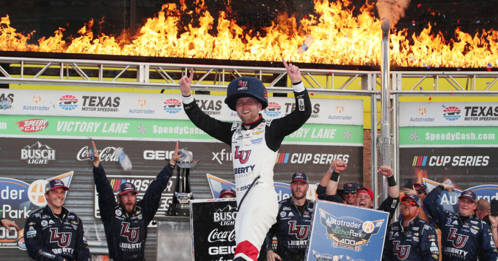 William Byron Texas victory lane